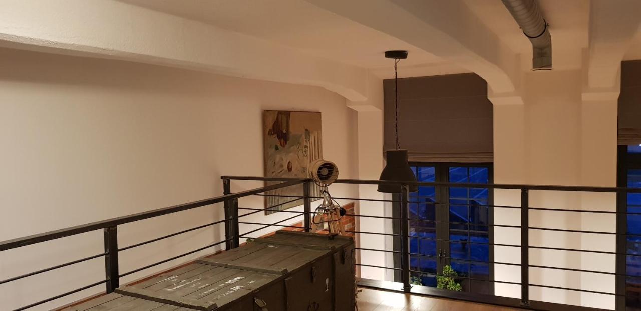 Loft Hiellego Apartamento Zyrardow Exterior foto