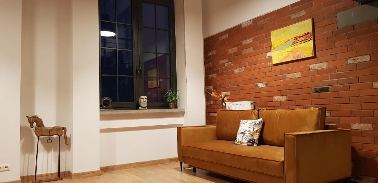 Loft Hiellego Apartamento Zyrardow Exterior foto