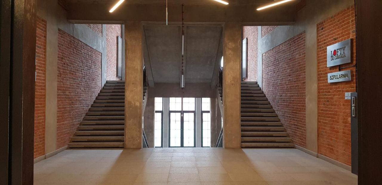 Loft Hiellego Apartamento Zyrardow Exterior foto