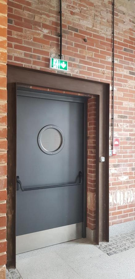 Loft Hiellego Apartamento Zyrardow Exterior foto